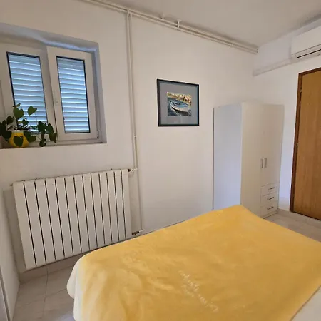 Apartment Ella Banjol