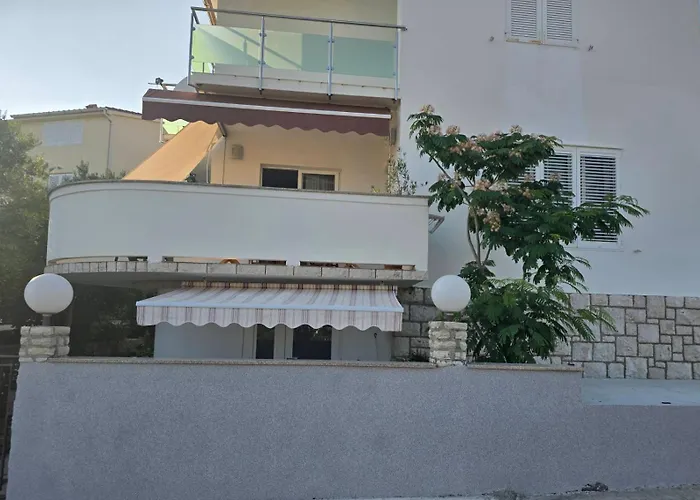 Apartament Ella Banjol