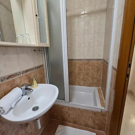 Апартаменты Ella Банёл